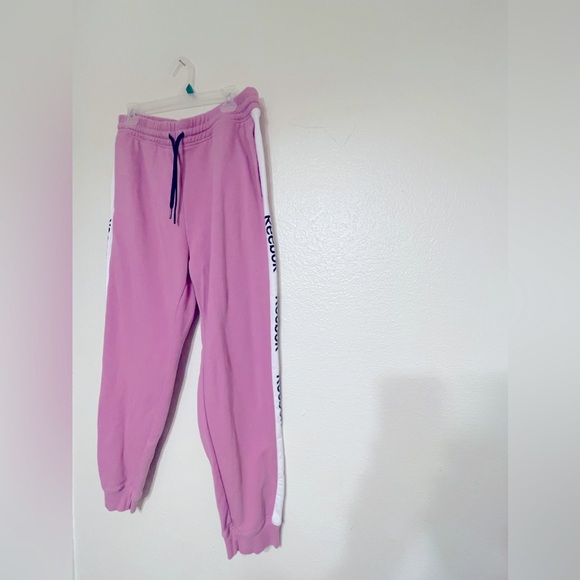 Reebok sweatpants size Large - Picture 5 of 5